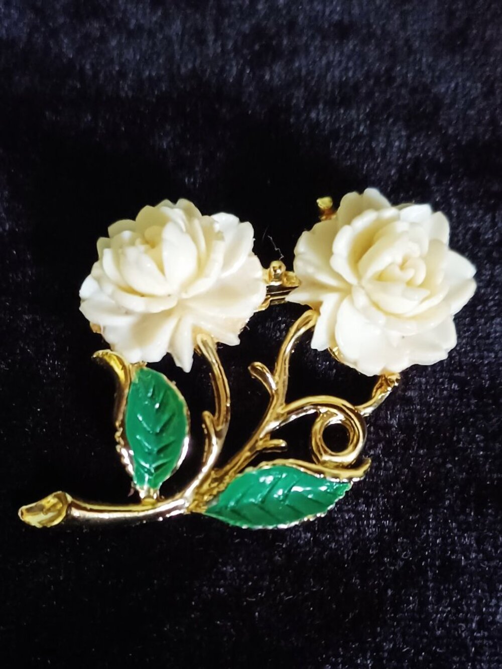 Vintage White Double Rose Enamel Brooch